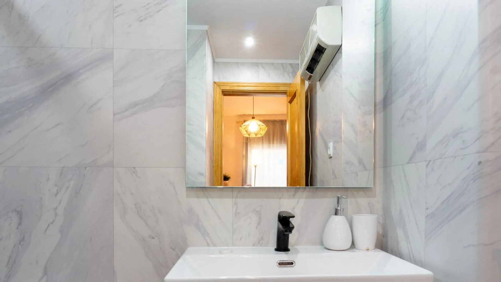 Love Apartment Malaga Center 0*,